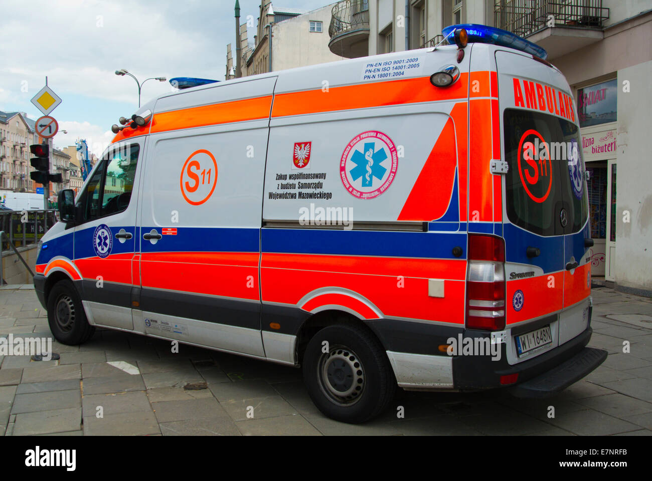 Ambulanza, distretto di Praga, Varsavia, Polonia, Europa Foto Stock