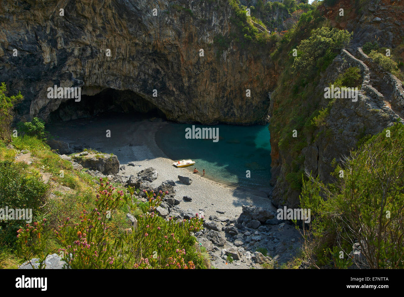 L'Italia, Europa, Calabria, Esterno, giorno, Arco Magno, San Nicola Arcella, Capo Scalea, spiaggia, mare, costa, mare Mediterraneo, S Foto Stock