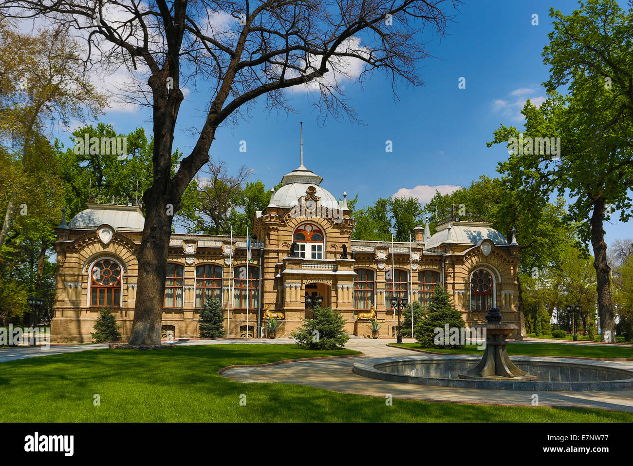 Romanov, Tashkent, Uzbekistan, Asia Centrale, Asia, architettura, colorato, downtown, verde, storia, house, palace, turisti, t Foto Stock
