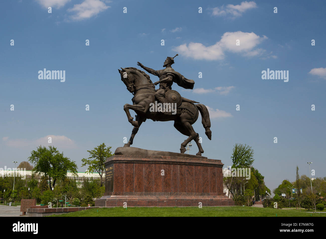 Amir Timur, edificio centrale, Tashkent, Città, Uzbekistan, statua, congressi, architettura, città, colorato, downtown, monumento, sq Foto Stock