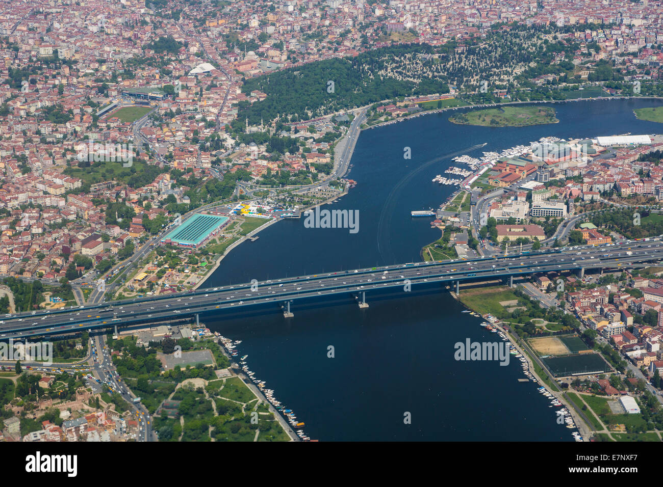 Golden Horn, Halic Koprosu, Istanbul, Turchia, antenna, bridge, città famosa, antenna, Foto Stock