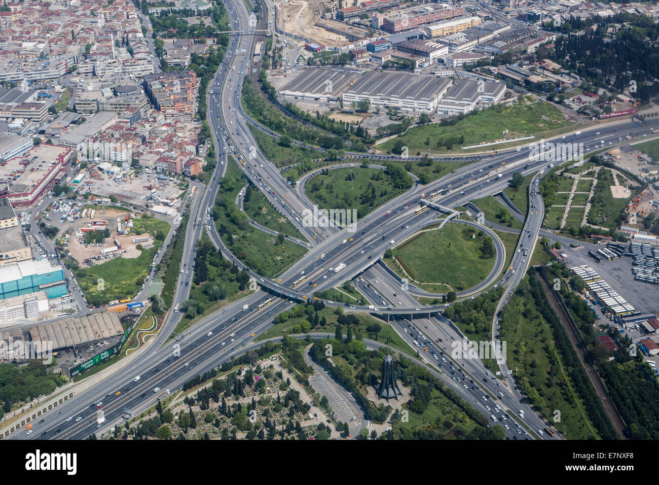 Superstrade, autostrade, Istanbul, Topcular, Turchia, attraversando, distretto, autostrade, città, traffico, trasporti, antenna, Foto Stock