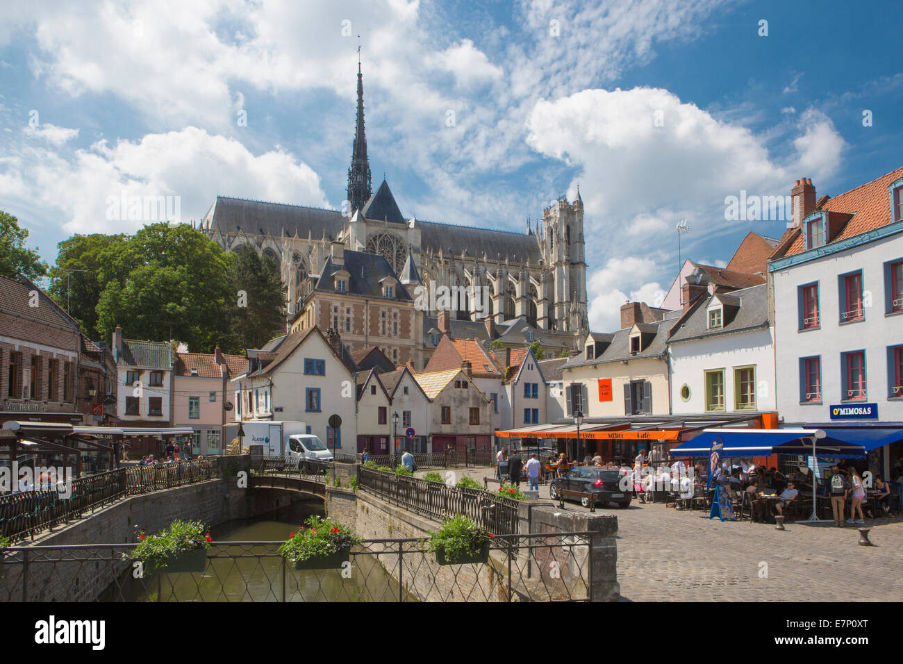 Eredità di Mondo, Amiens, Francia, Europa, architettura, cattedrale, la città, la storia, le porte, ristorante, terrazza, turistico, trave Foto Stock