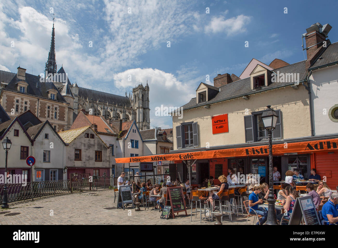 Eredità di Mondo, Amiens, Francia, Europa, architettura, cattedrale, la città, la storia, le porte, ristorante, terrazza, turistico, trave Foto Stock