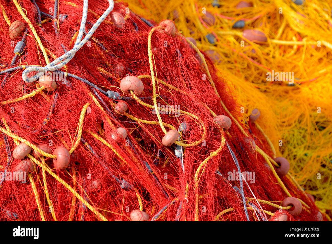 In Europa, in Grecia, greco, Creta, mediterraneo, isola, Ierapetra, pesca, net, rosso, giallo Foto Stock