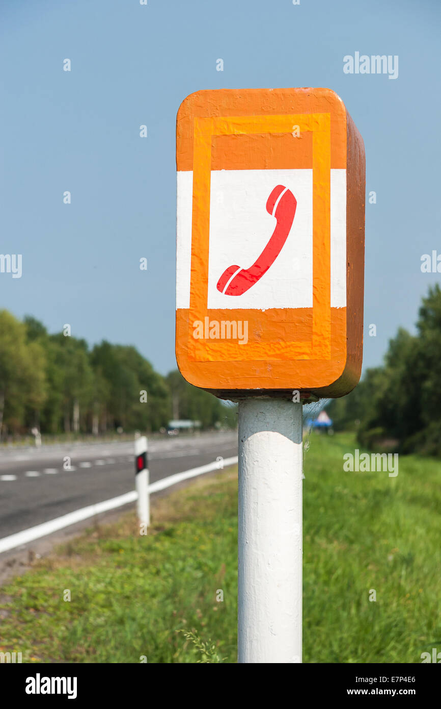 Telefono SOS sulla strada Foto Stock