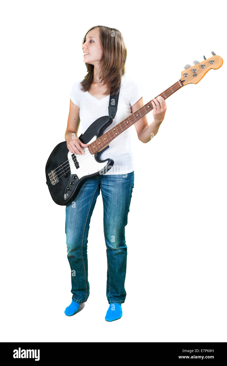Ragazza con chitarra basso e microfono isolati su sfondo bianco Foto Stock