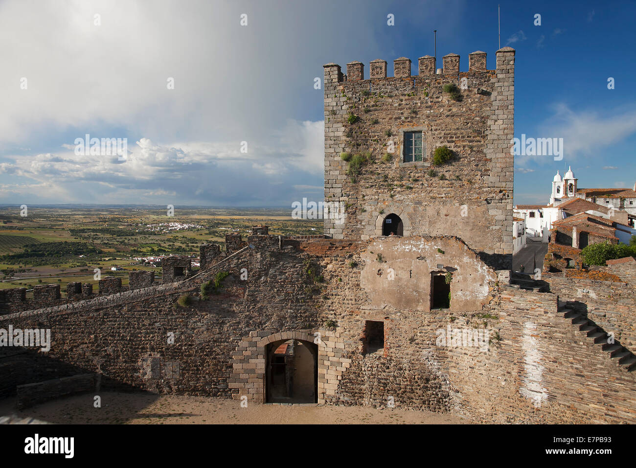 Castello medievale conserva di Monsaraz, Alentejo, Portogallo Foto Stock