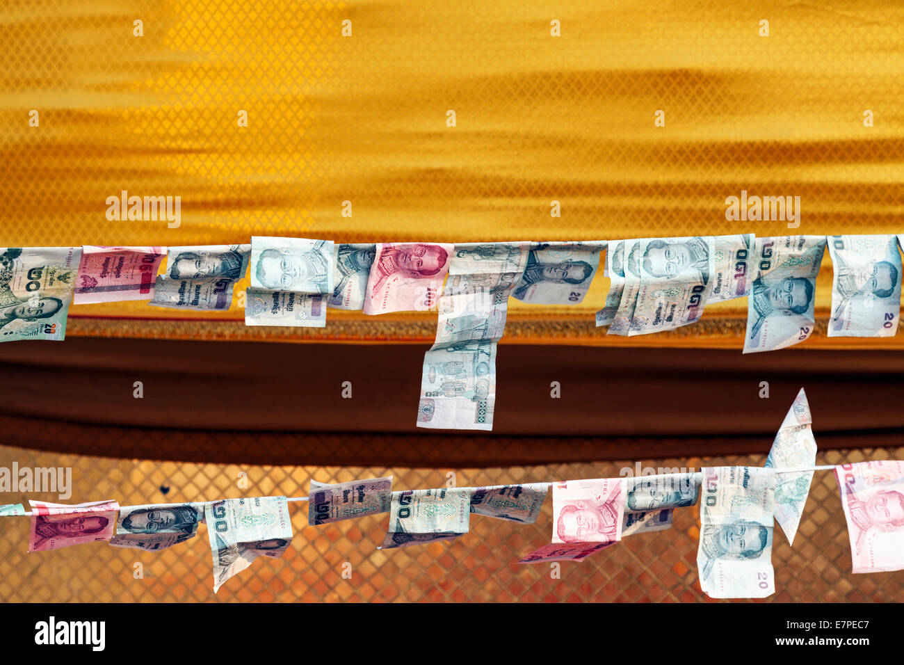 Thailandia, Bangkok, denaro nella parte anteriore del Wat Saket Foto Stock