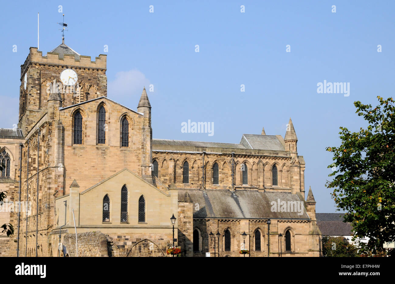 Hexham Abbey, è centrale per la vita della città con lo stesso nome. La città è situata nel Northumberland nel nord dell'Inghilterra. Foto Stock