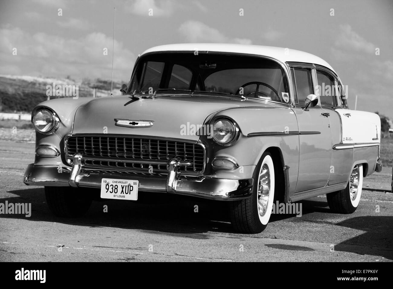 1955 Chevrolet. Chevy. Classic American car in bianco e nero Foto Stock