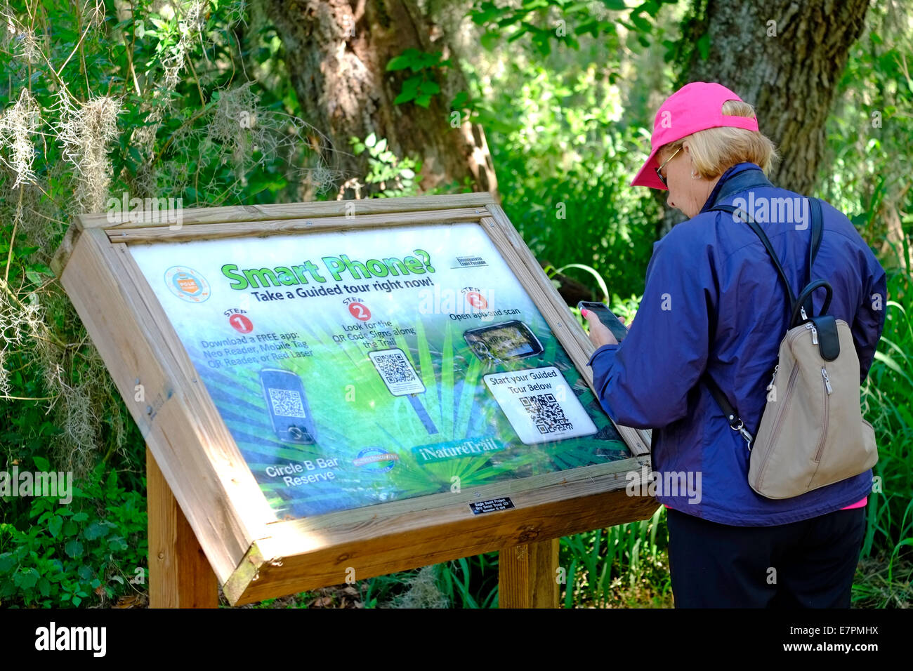 Il display dello smartphone cerchio barra B Riserva Nature Preserve Winter Haven Florida FL US STATI UNITI D'AMERICA Foto Stock