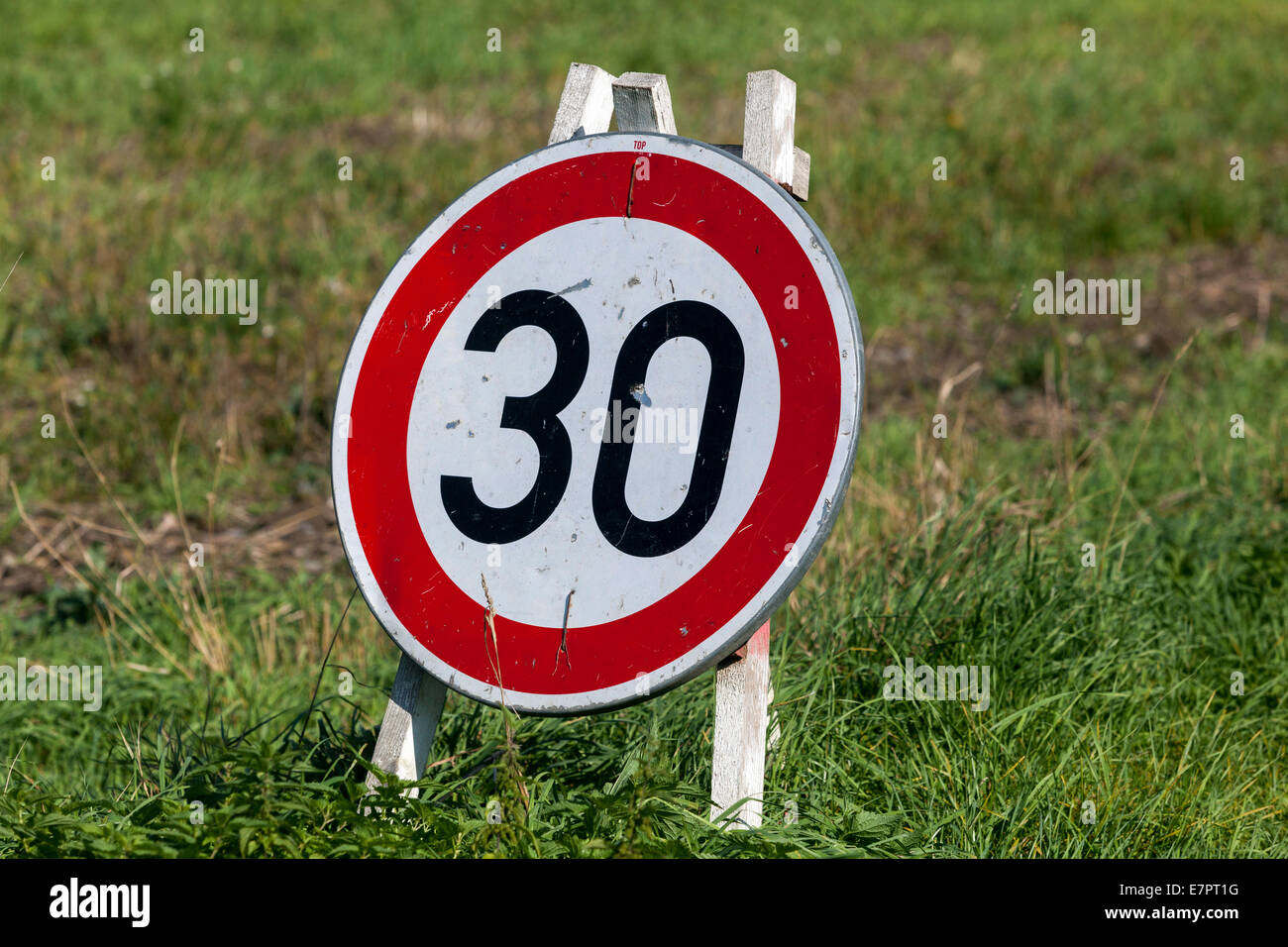 Limite di velocità, 30, firmare in Repubblica Ceca Foto Stock