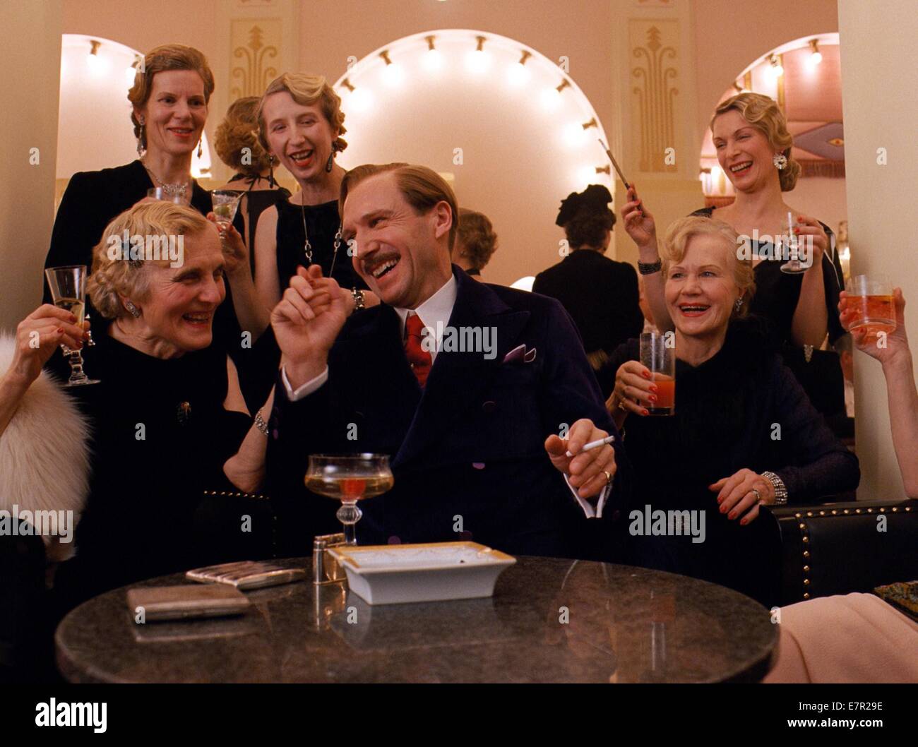 Il Grand Hotel di Budapest Anno : 2014 STATI UNITI / Germania Direttore : Wes Anderson Ralph Fiennes Foto Stock
