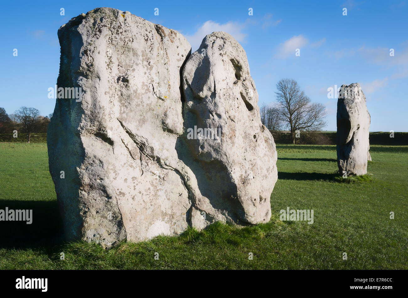 Antiche pietre permanente ad Avebury, WILTSHIRE REGNO UNITO Foto Stock