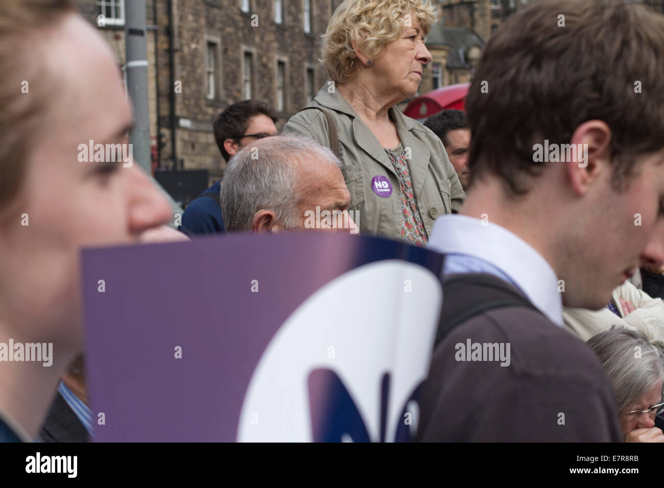 Anti-Scottish i sostenitori dell'indipendenza la visione di Jim Murphy MP parlando a un non evento grazie a Edimburgo. Foto Stock