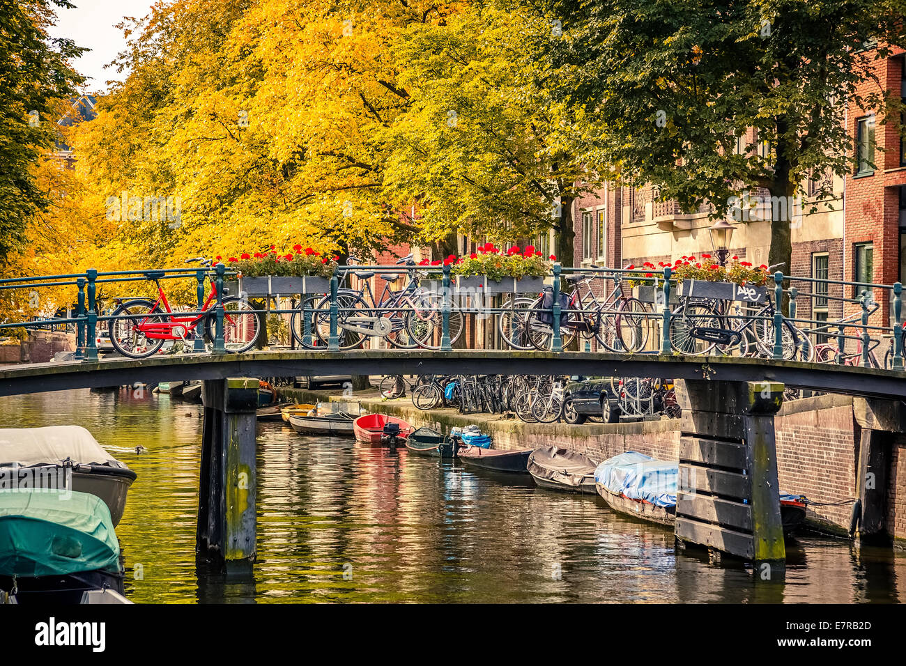 Canal in Amsterdam Foto Stock