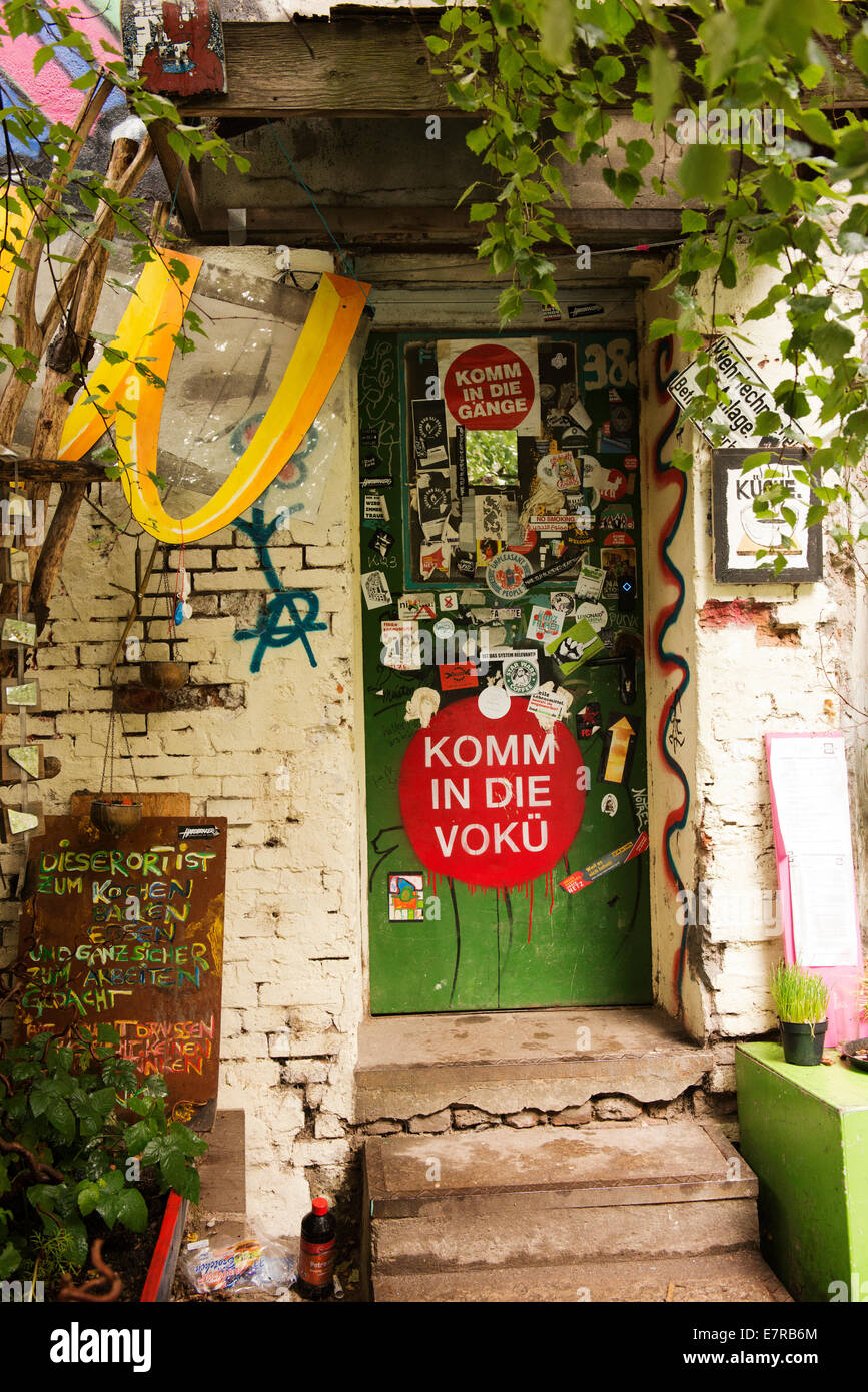 Gangeviertel è un alternativa arts community trova, come in molte città tedesche, in vicoli abbandonati in una parte vecchia della città. Foto Stock