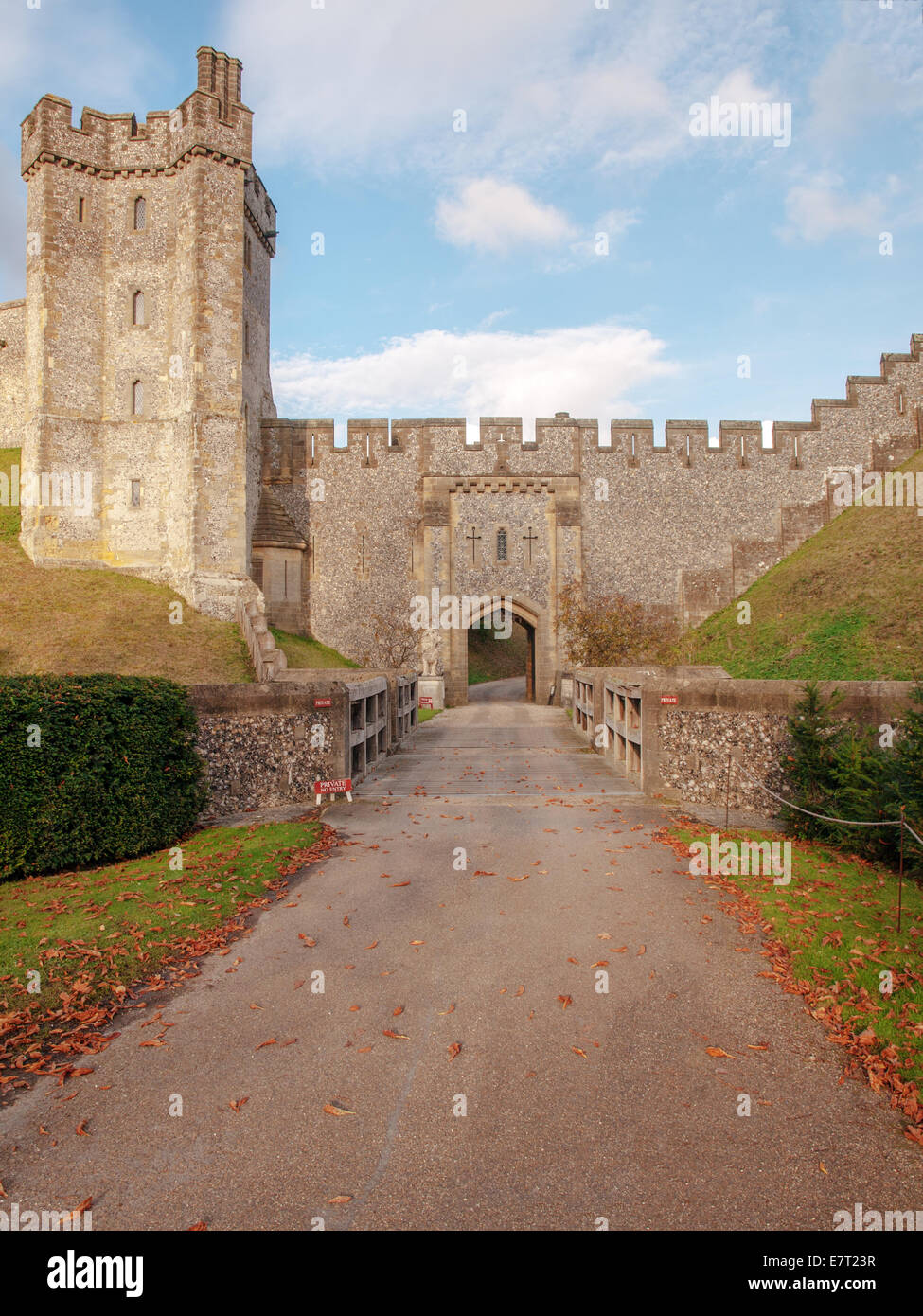 Lato ovest del Castello di Arundel nel West Sussex, in Inghilterra. Foto Stock