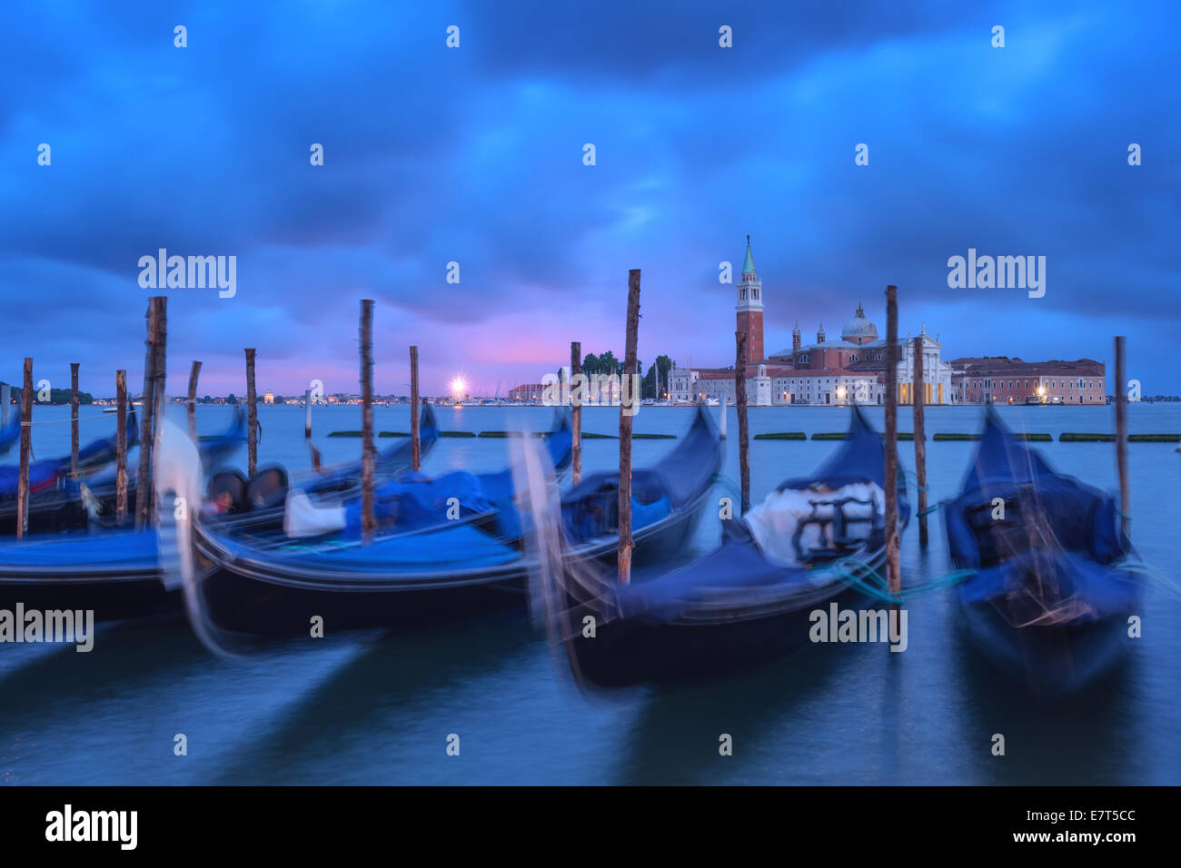 La gondola di Venezia sul tempo di sera Foto Stock