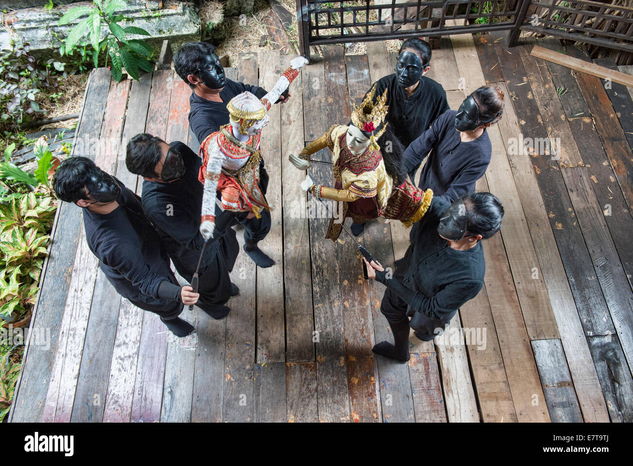 Il tradizionale spettacolo di marionette Thai Baan Silapin a Bangkok, in Thailandia Foto Stock