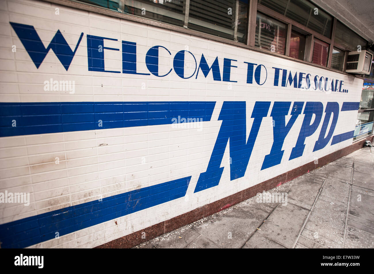Benvenuto a Times Square. NYPD. Foto Stock