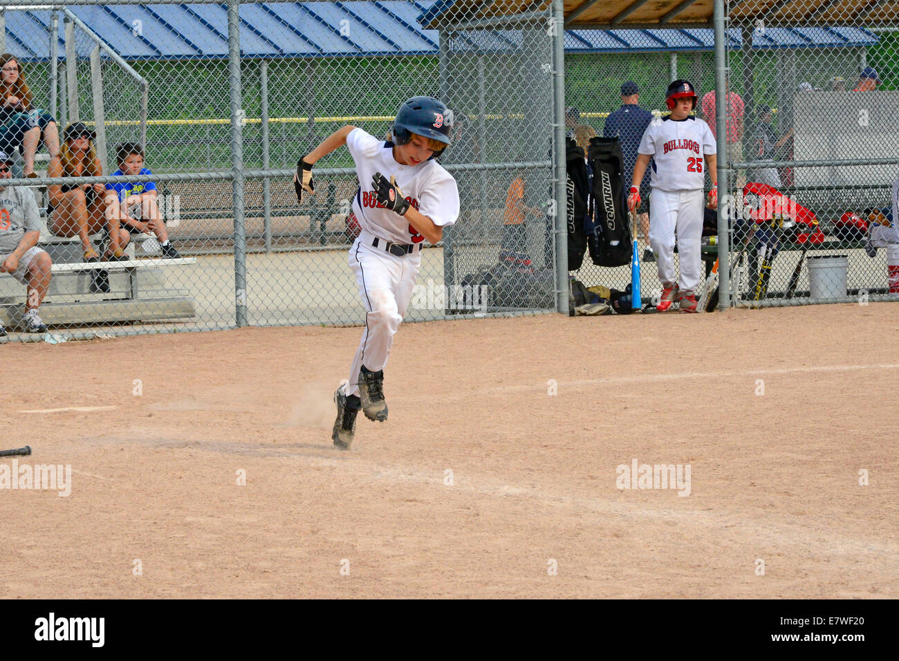 Little League Baseball player età 13 Foto Stock