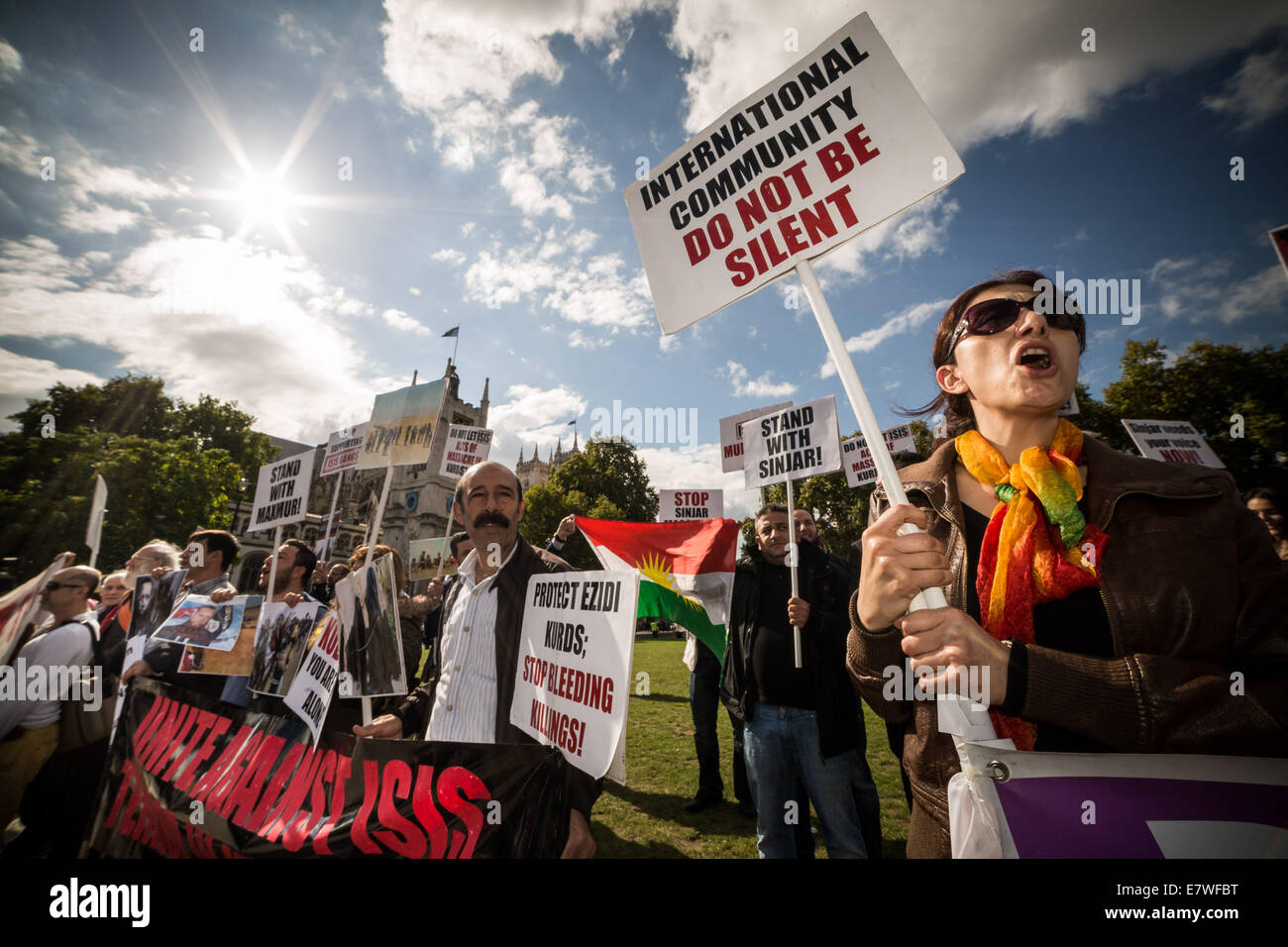 Londra, Regno Unito. 24 Settembre, 2014. Curdi protestare contro on-going attacchi da ISIS 2014 Credit: Guy Corbishley/Alamy Live News Foto Stock