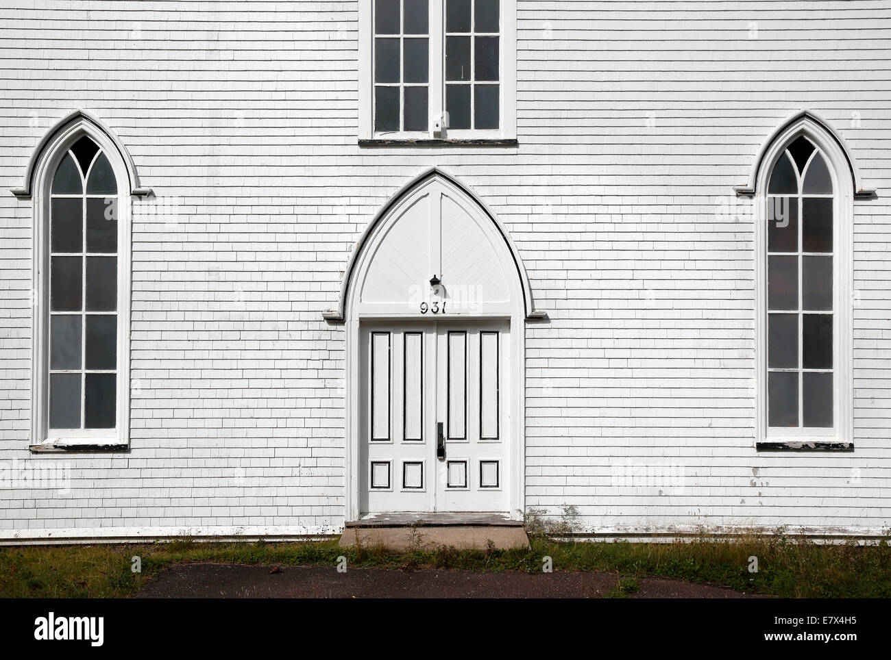 La facciata della chiesa, cittadina inglese, Cape Breton Island, Nova Scotia, Canada Foto Stock