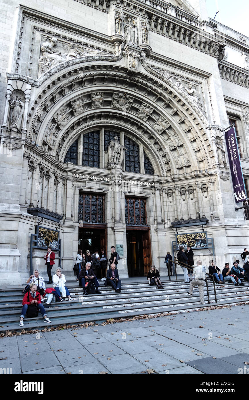 Victoria & Albert Museum di Londra Inghilterra ingresso anteriore Foto Stock