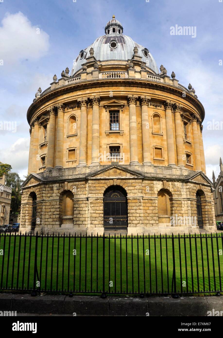 La Radcliffe Camera è un edificio a Oxford, Inghilterra, progettato da James Gibbs in inglese in stile palladiano e costruita nel 1737- Foto Stock