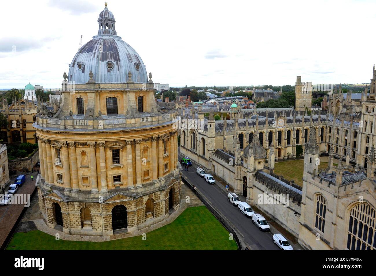 La Radcliffe Camera è un edificio a Oxford, Inghilterra, progettato da James Gibbs in inglese in stile palladiano e costruita nel 1737- Foto Stock