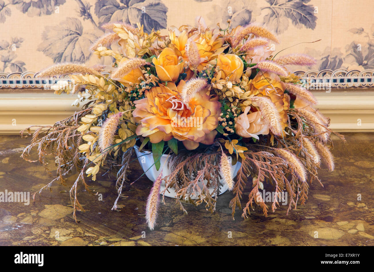 Art deco decorazioni di fiori da Palazzo San Anton Foto Stock