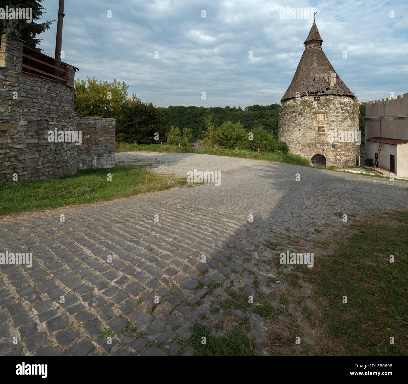 Honcharska (ceramica) Torre in Kamyanets-Podilsky, XVI secolo Foto Stock