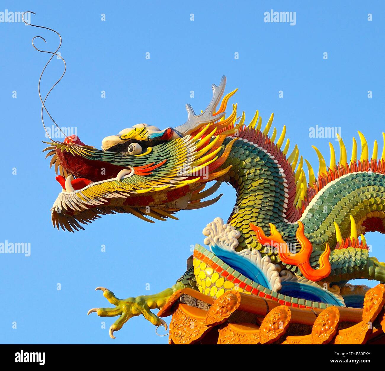 La decorazione del tetto del tempio Foto Stock