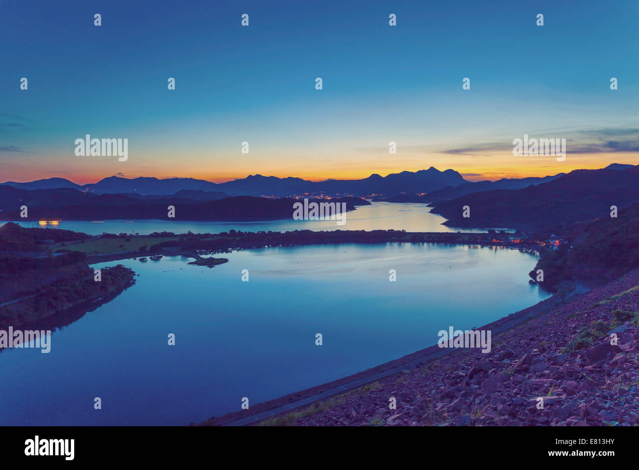 Tramonto sul lago di Hong Kong Foto Stock