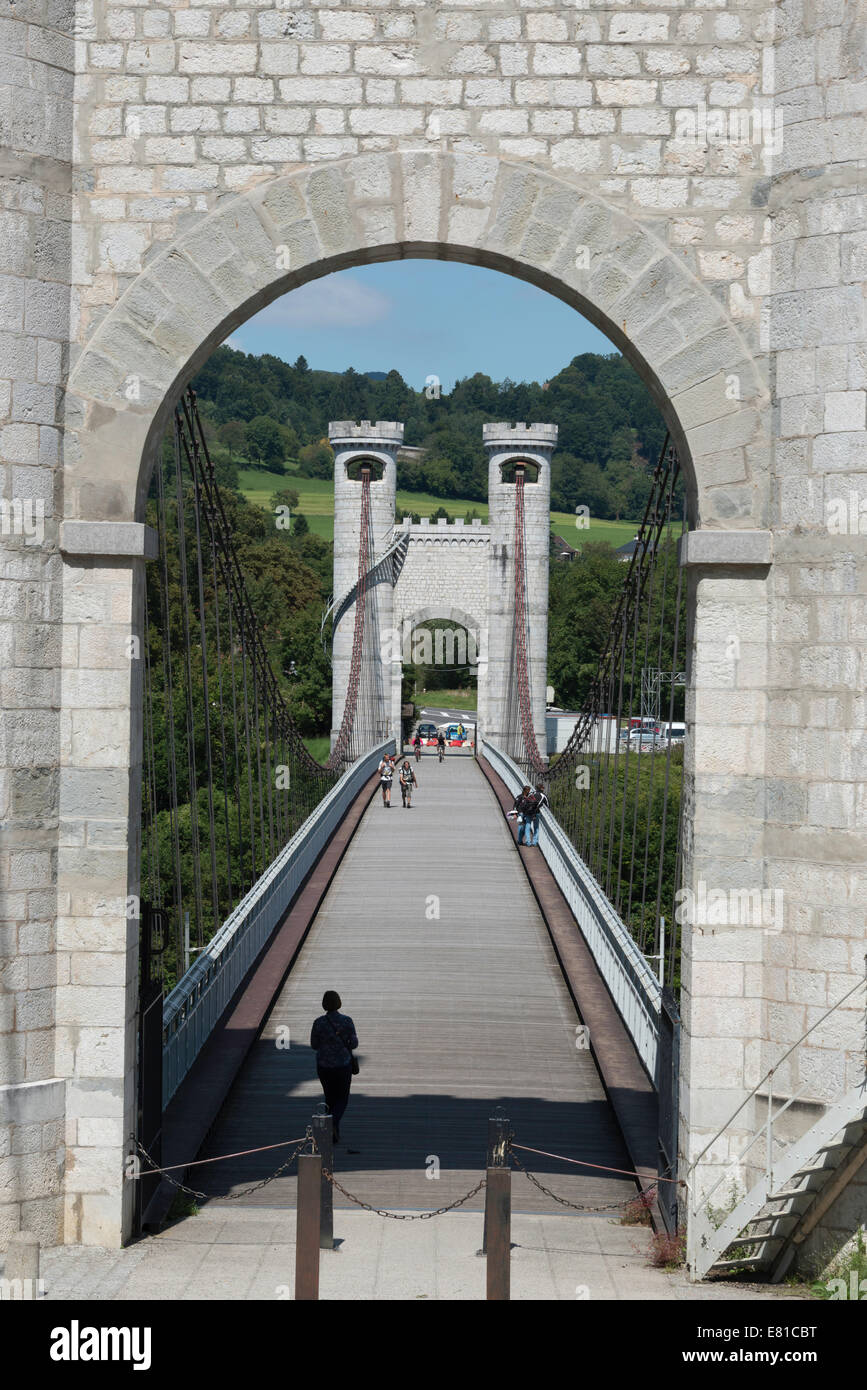 Vista la lunghezza totale del Pont de la Caille, Haute Savoie, Francia Foto Stock