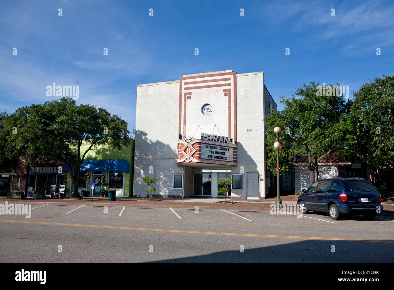 Vecchio filmato storico teatro nel centro cittadino di Georgetown, Carolina del Sud Foto Stock