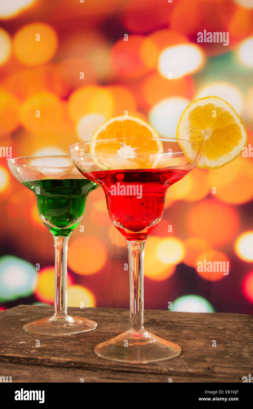 Cocktail su una tabella in bar Foto Stock