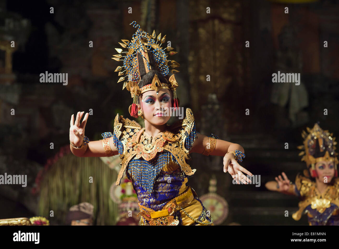 Nyamar Danza, Storia d'amore, a Puri Saraswati tempio, Ubud, Bali, Indonesia Foto Stock