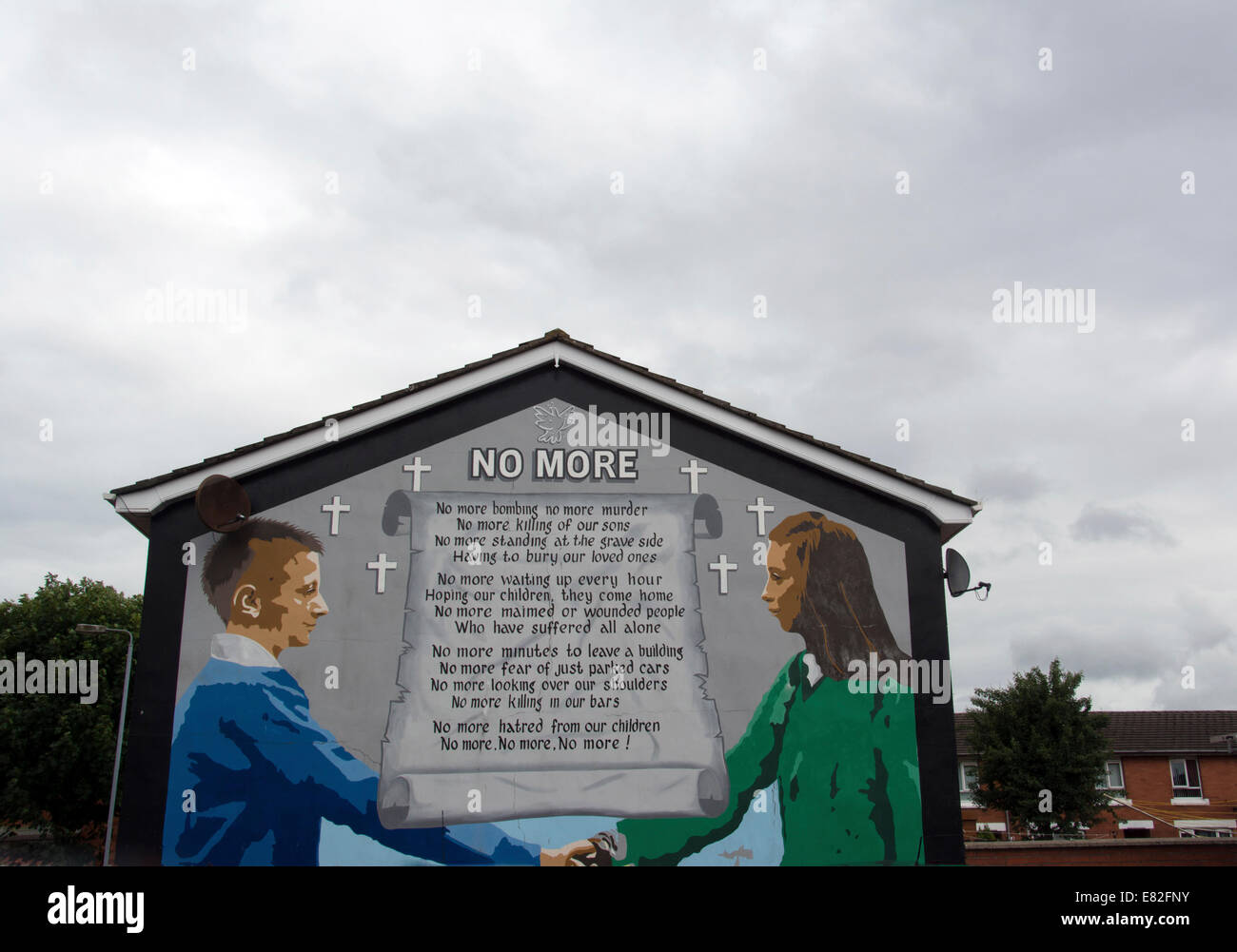 ULSTER; BELFAST; NEWTOWNWARDS STRADA; pace murale di preghiera Foto Stock