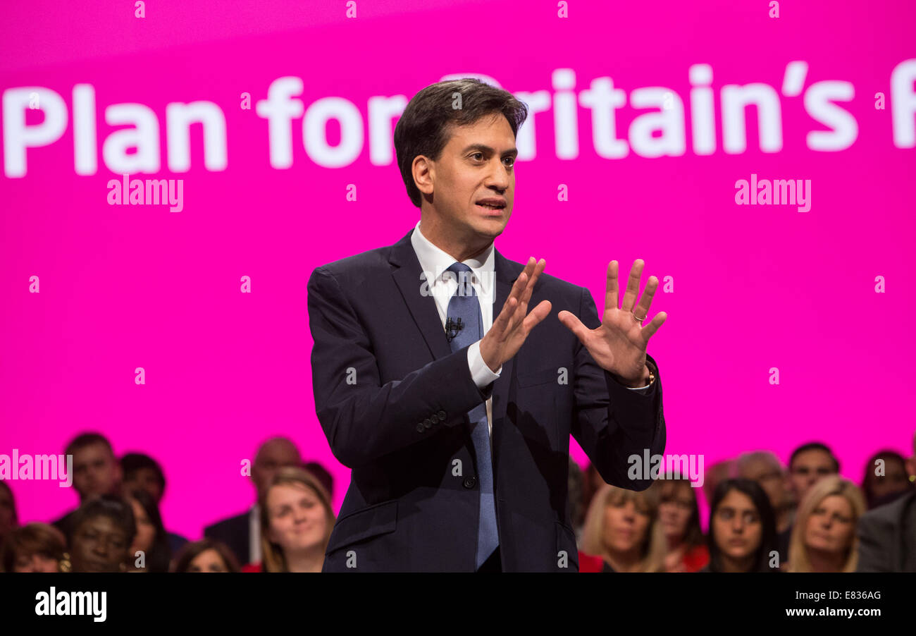 Ed Miliband,leader del partito laburista, indirizzi il partito laburista conferenza Foto Stock