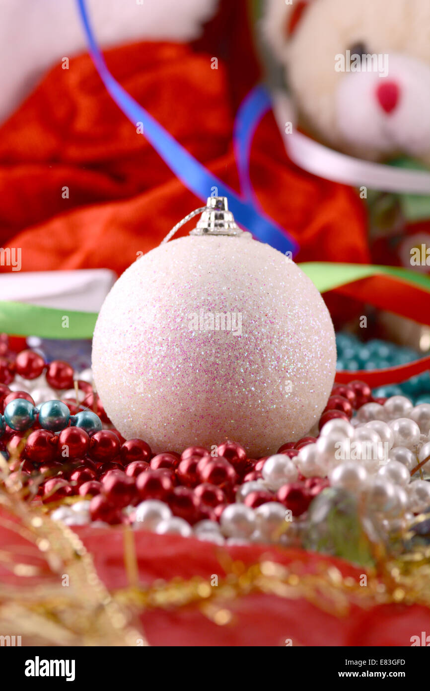 Le palle di Natale e Anno Nuovo decorazione, orsacchiotto Foto Stock
