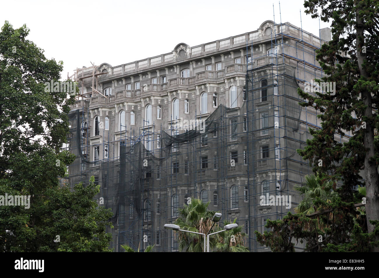 Un edificio di appartamenti subendo lavori di ristrutturazione a Batumi, Georgia Giovedì 11 Settembre 2014 Foto Stock