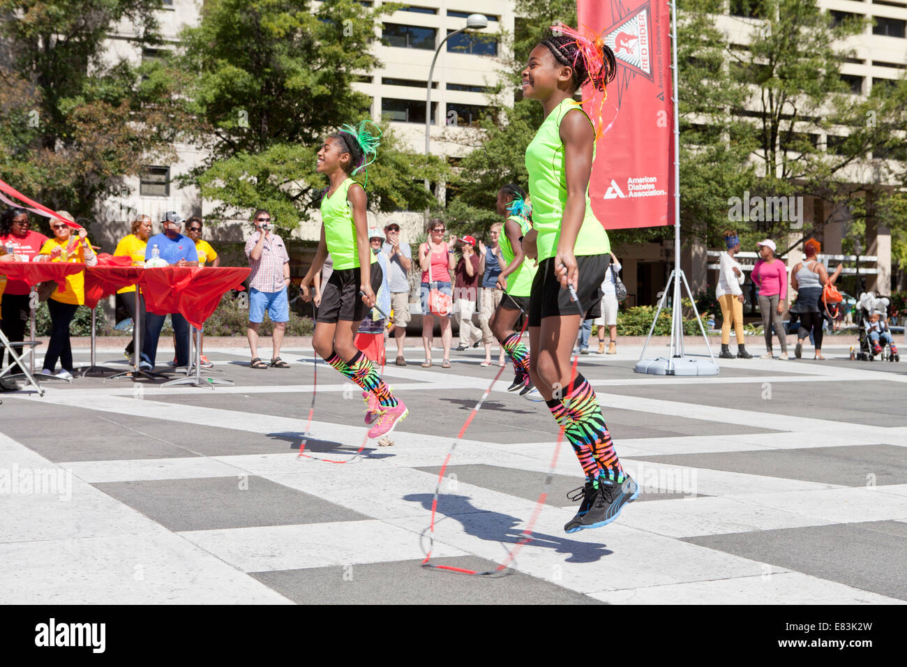 Salto con la corda performance team a un evento esterno - Washington DC, Stati Uniti d'America Foto Stock