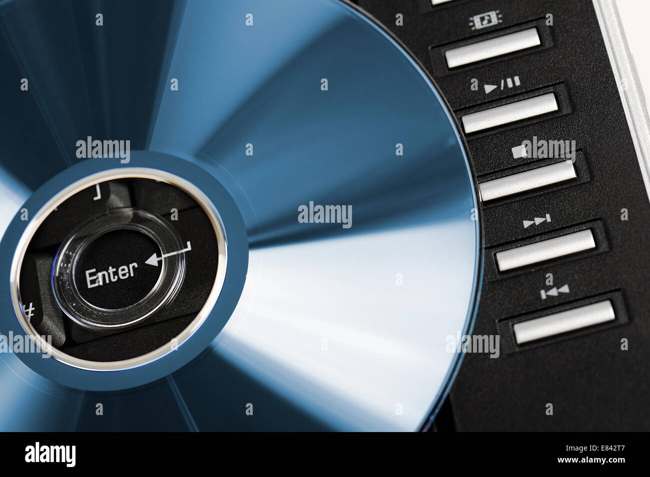 Il compact disk sulla tastiera portatile Foto Stock