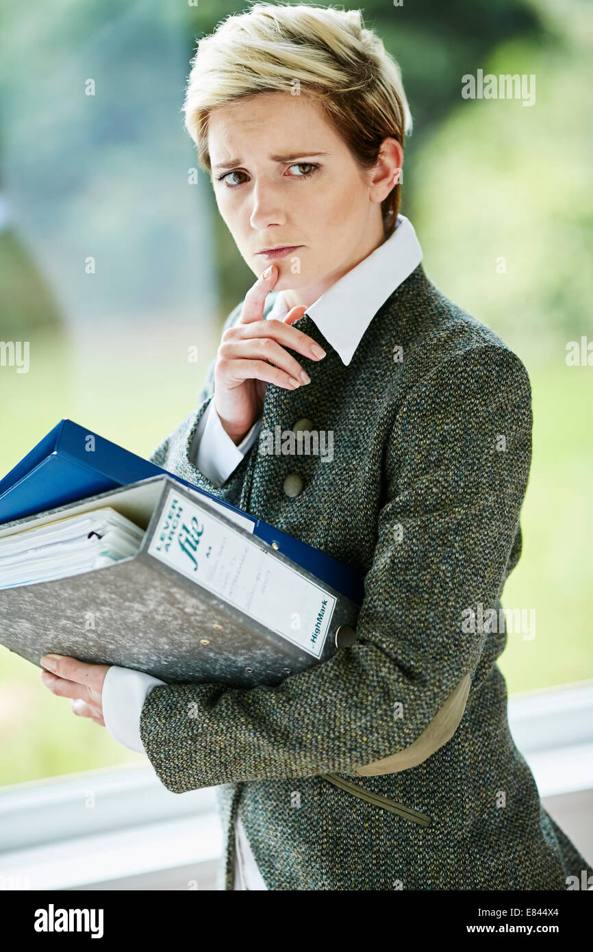 La donna ha sottolineato in office Foto Stock