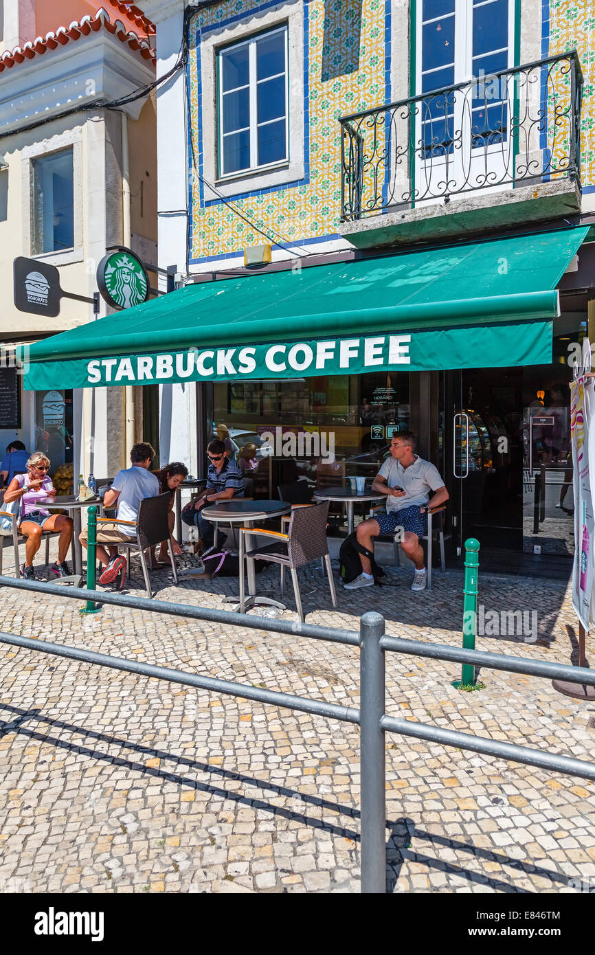Il Belem caffè Starbucks Coffeehouse e esplanade a Lisbona. Foto Stock
