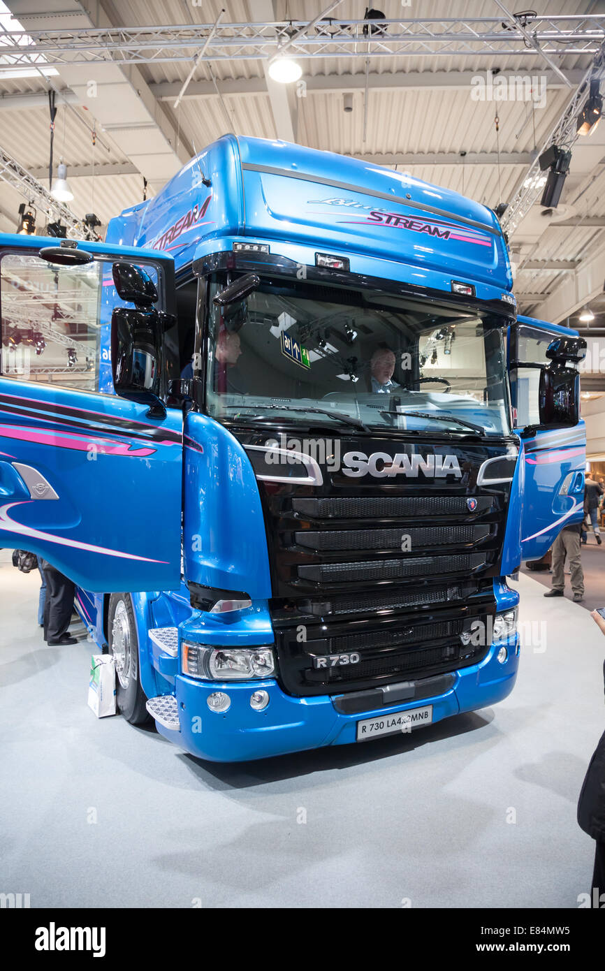 Scania R730 V8 carrello al sessantacinquesimo IAA Veicoli Commerciali 2014 Fiera di Hannover in Germania Foto Stock