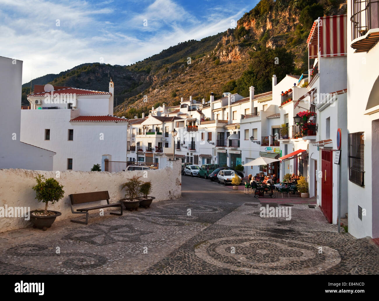 Calle Real Street, Friginiana Village, Costa del Sol, provincia di Malaga, Andalucoa, Spagna Foto Stock